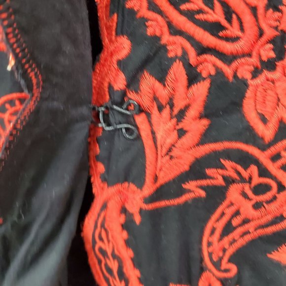 Chico's Red and Black Collectibles Embroidered Paisley Print Jacket M Petite - Picture 8 of 12